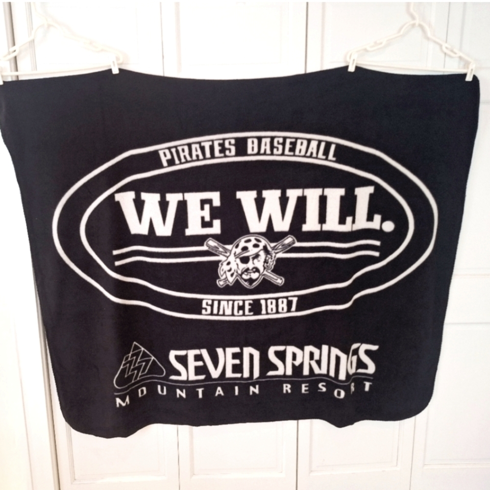 Pittsburgh Pirates fleece throw blanket